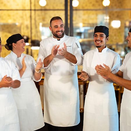Ette Luxury Hotel & Spa Four Corners エクステリア 写真 Chef and his team