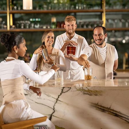 Ette Luxury Hotel & Spa Four Corners エクステリア 写真 The bar at the hotel