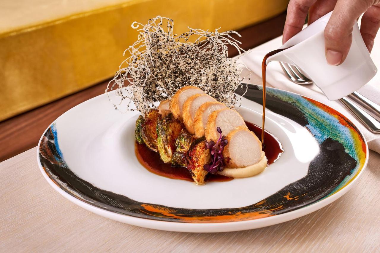 Ette Luxury Hotel & Spa Four Corners エクステリア 写真 A plate of abalone